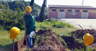 Radnici Tuzla kvarca iskopali grobna mjesta: Ako se ovako nastavi, slijedi nam smrt